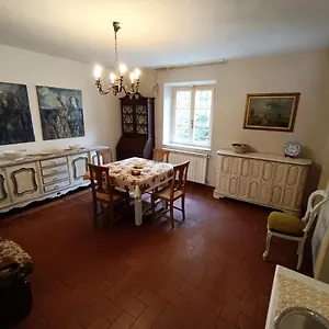  Appartamento Cozy Near The Walls Italia